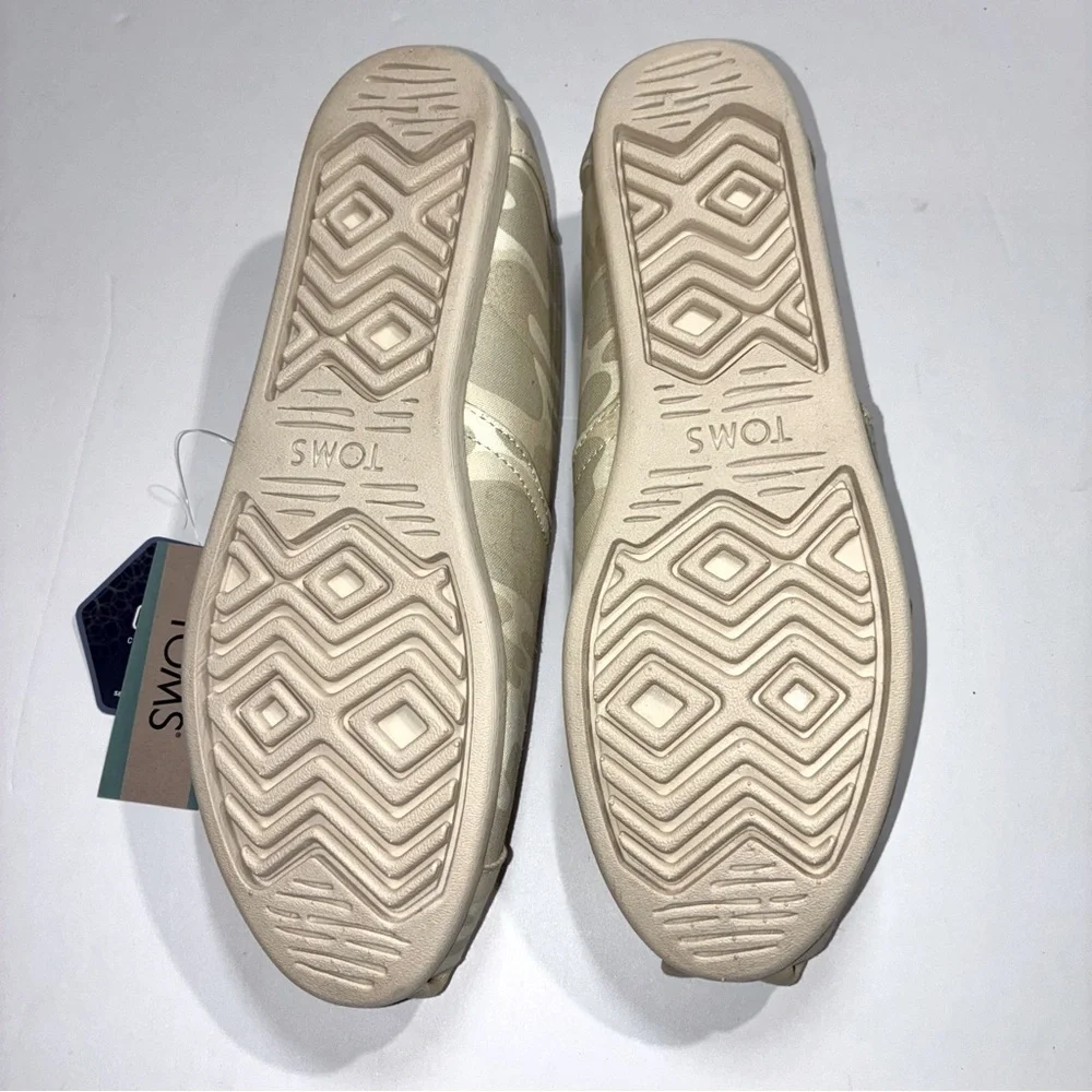 TOMS Alpargata Egret Camo Slip On Womens 8.5 NIB Beige Flats Casual